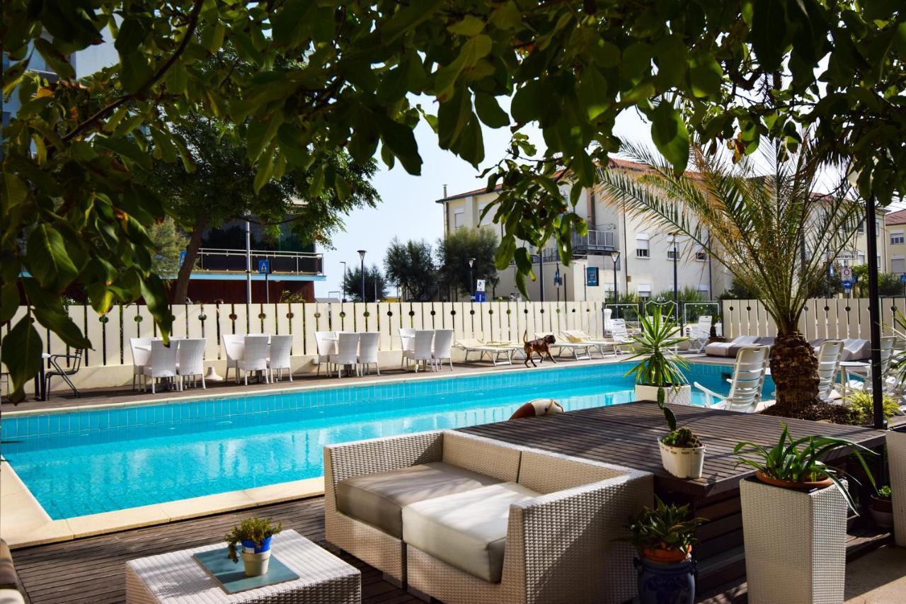 Hotel Alba Misano Adriatico Ngoại thất bức ảnh